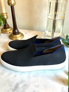 Rothy's Black Slip-On Knit Sneakers with Blue Accent Womens 7.5